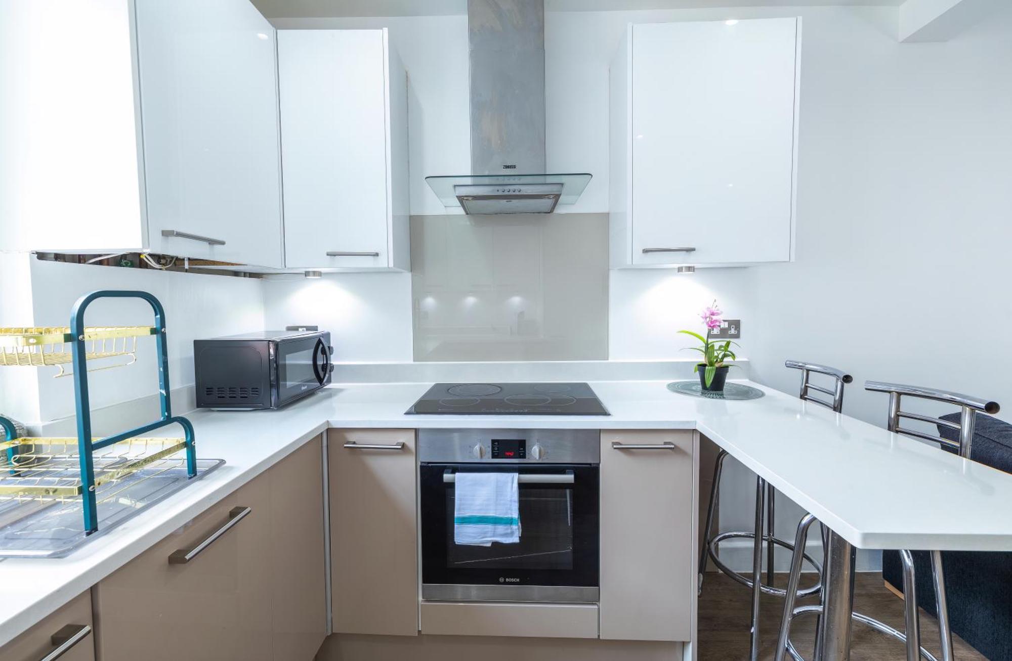 Premier Liverpool Street 2 Bed Super *